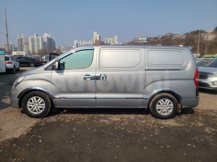 Hyundai Starex 2016 — 2