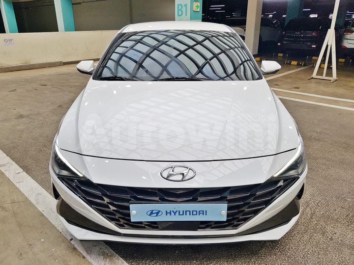 Hyundai Avante 2023 — 3