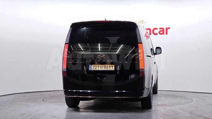 Hyundai Staria 2023 — 4