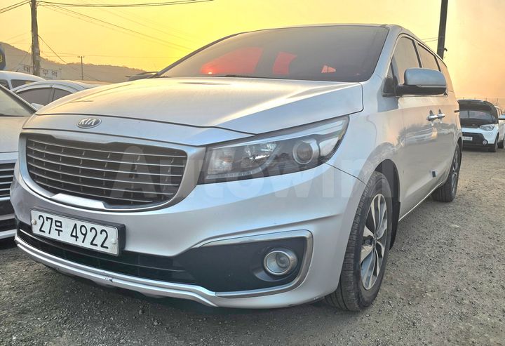 Kia Carnival 2015 — 2