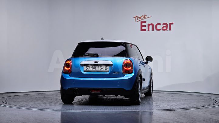 Mini Cooper 2015 — 4