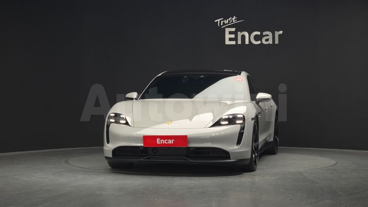 Porsche Taycan 2022 — 3
