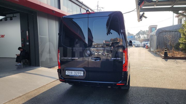 Mercedes Benz Sprinter