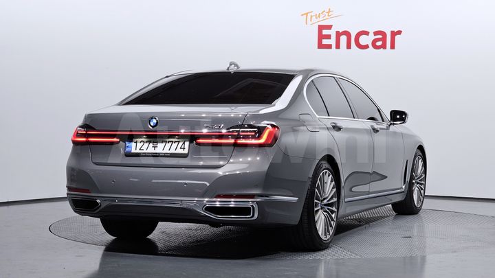 BMW 7 Series 2021 — 2
