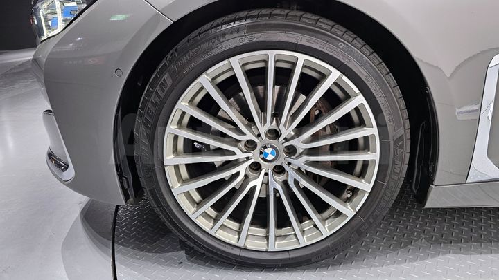 BMW 7 Series 2021 — 5