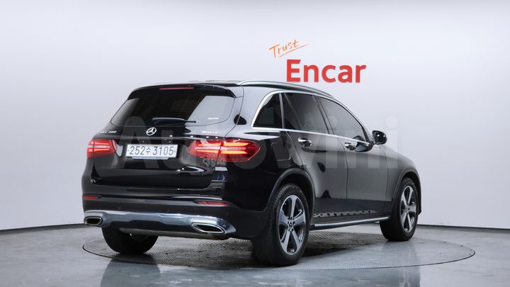 Mercedes Benz GLC Class 2019 — 2