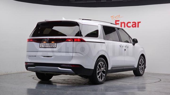 Kia Carnival 2021 — 2