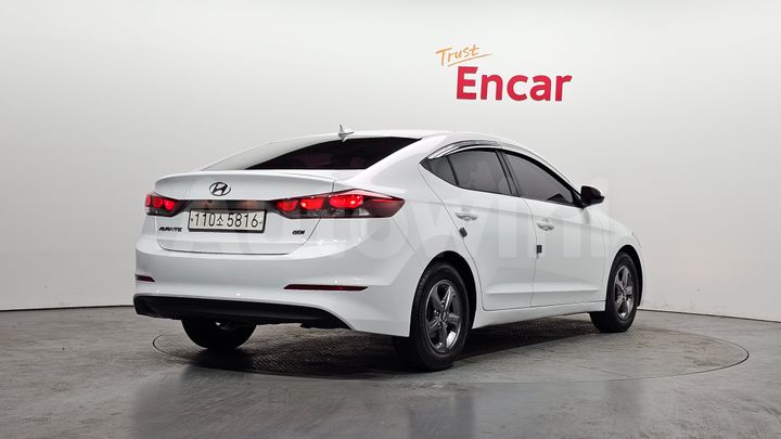 Hyundai Avante 2017 — 2