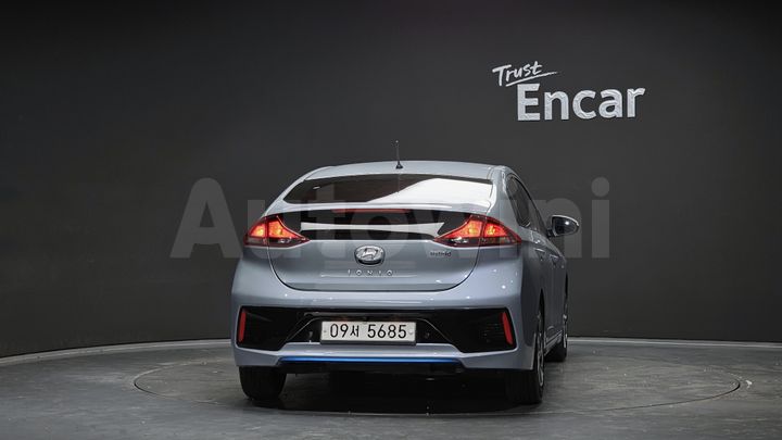 Hyundai Ioniq 2017 — 4