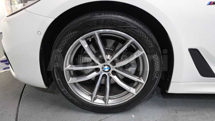 BMW 5 Series 2017 — 4