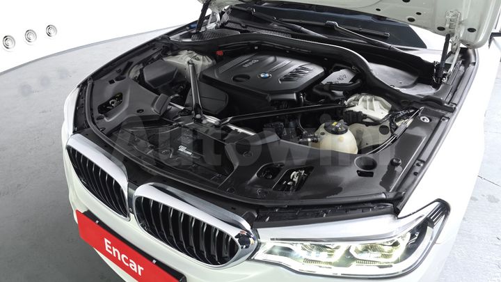 BMW 5 Series 2017 — 5