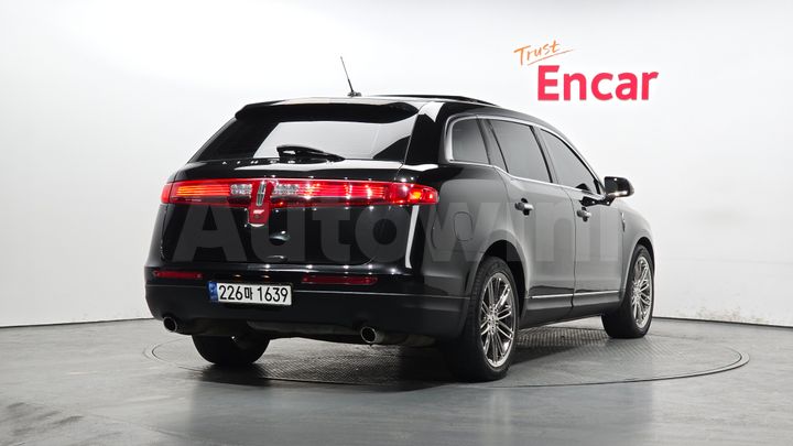 Lincoln MKT