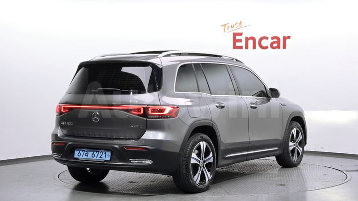 Mercedes Benz EQB
