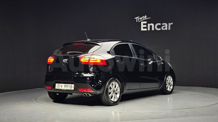 Kia Pride 2014 — 2