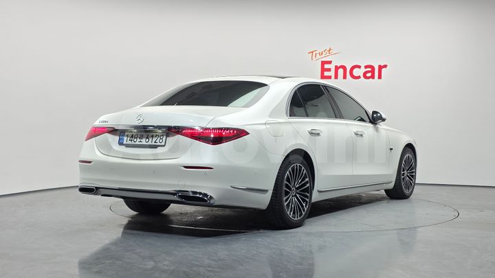 Mercedes Benz S Class 2022 — 2