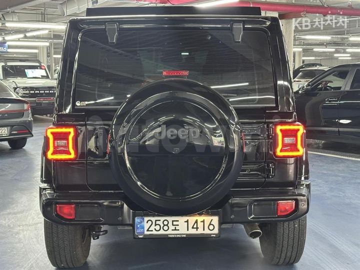 Jeep Wrangler 2024 — 3