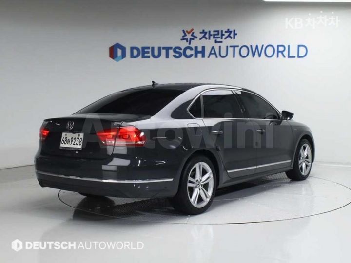 Volkswagen Passat 2015 — 2
