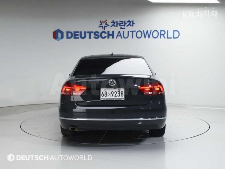Volkswagen Passat 2015 — 4