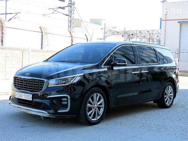 Kia Carnival 2020 KNAME81ABLS644580 — 2