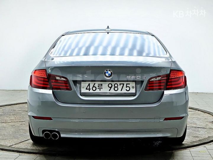 BMW 5 Series 2013 WBAFW1102DDY59972 — 3