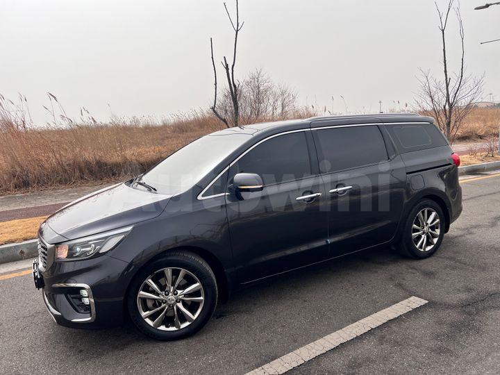 Kia Carnival 2019 — 3