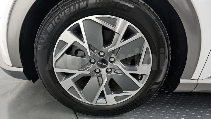 Genesis GV60 2022 — 5