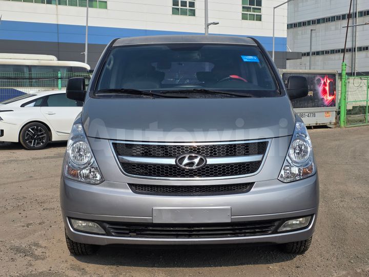 Hyundai Starex 2014 — 2