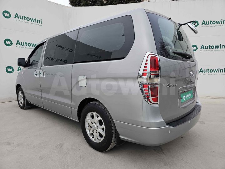 Hyundai Starex 2011 — 3