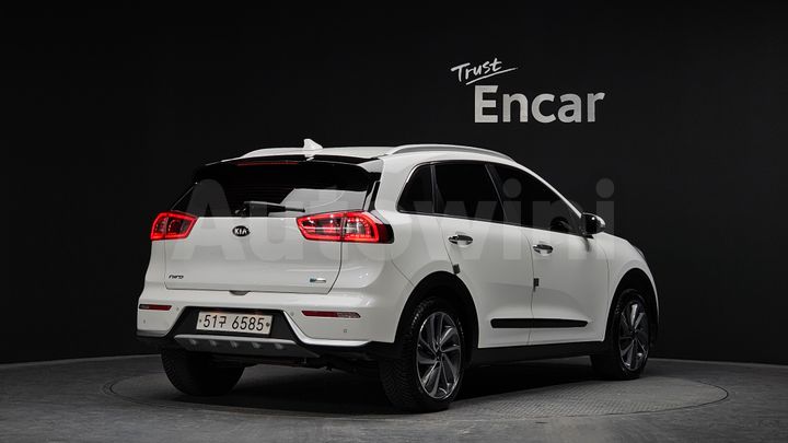 Kia Niro 2018 — 2