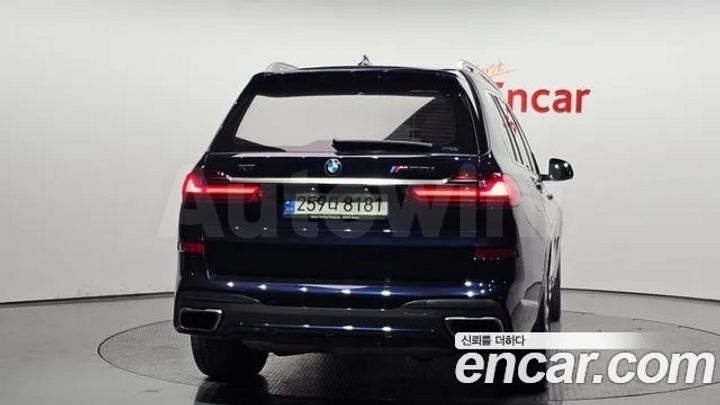 BMW X7 2021 — 4