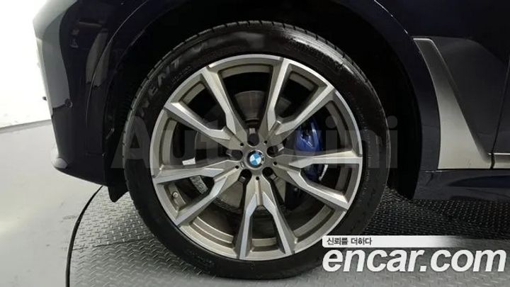 BMW X7 2021 — 5