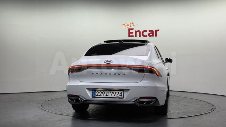 Hyundai Grandeur 2022 — 4