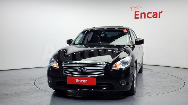 Infiniti M 2011 — 3