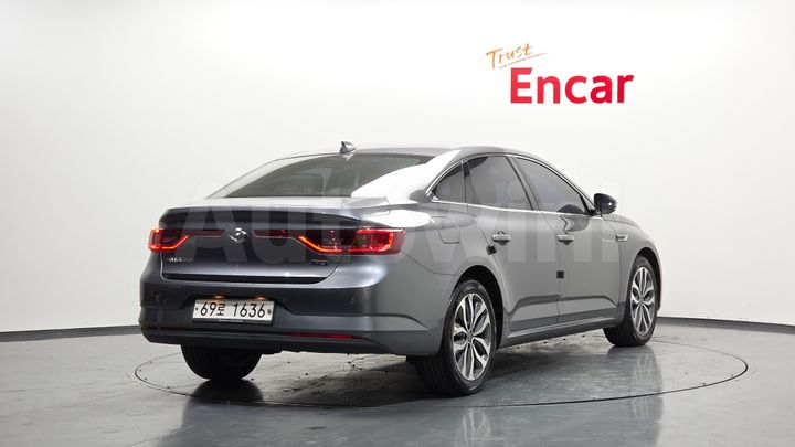 Renault SM6 2017 — 2