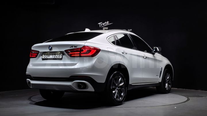 BMW X6 2017 — 2