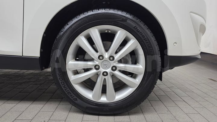 Hyundai Tucson 2012 — 5