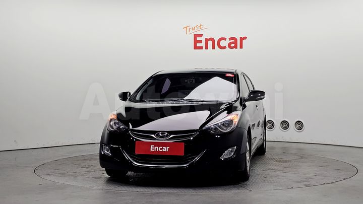 Hyundai Avante 2012 — 3
