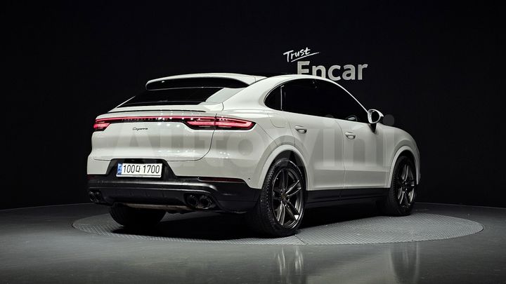 Porsche Cayenne 2021 — 2