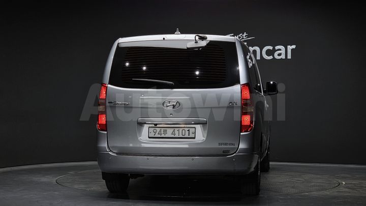 Hyundai Starex 2013 — 4
