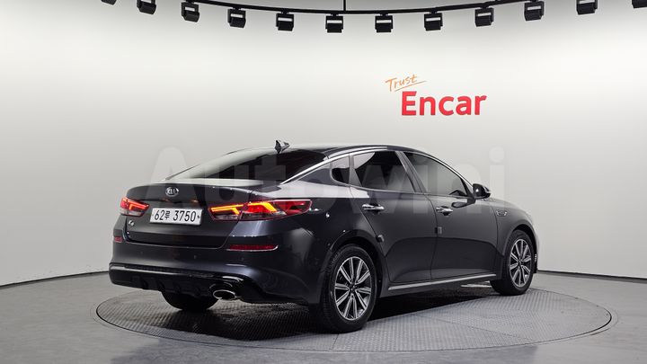 Kia K5 2019 — 2
