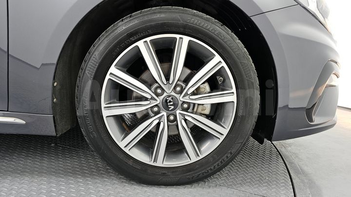Kia K5 2019 — 5
