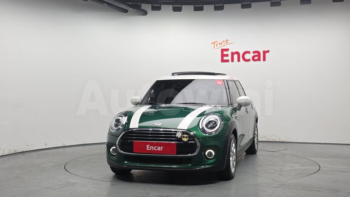 Mini Cooper 2020 — 3