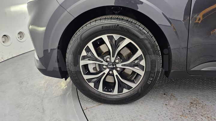 Kia Carnival 2023 — 5