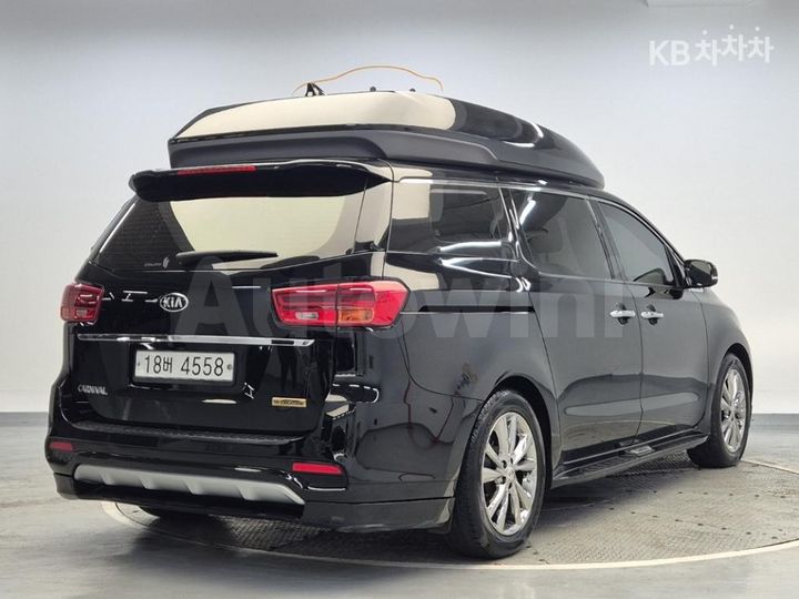 Kia Carnival 2019 — 3