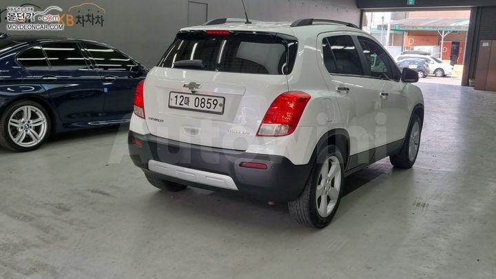 Chevrolet Trax 2015 — 2