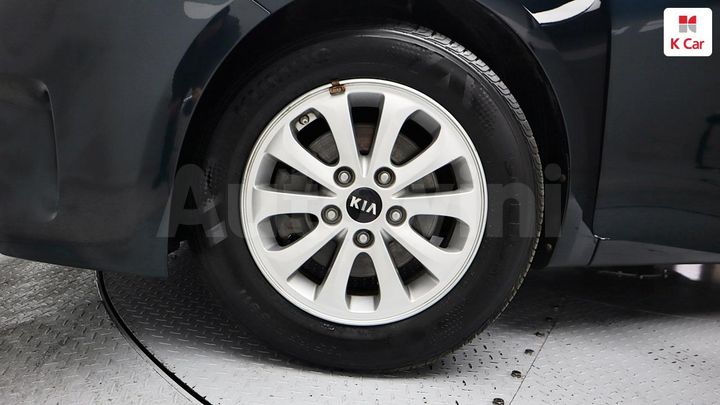Kia K3 2017 — 5