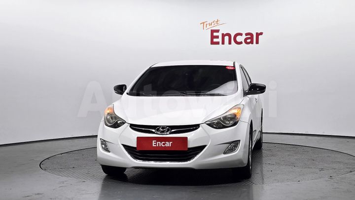 Hyundai Avante 2012 — 3