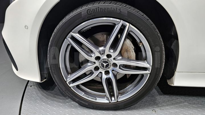 Mercedes-Benz E Class 2018 — 5