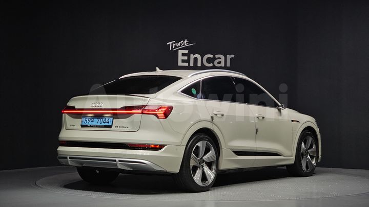 Audi e-tron 2022 — 2