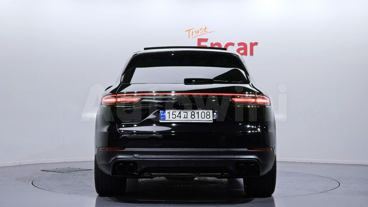 Porsche Cayenne 2023 — 4
